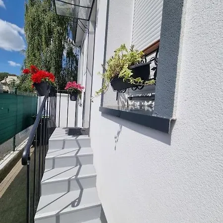 Charmante Maison Proche De Paris Holiday home *