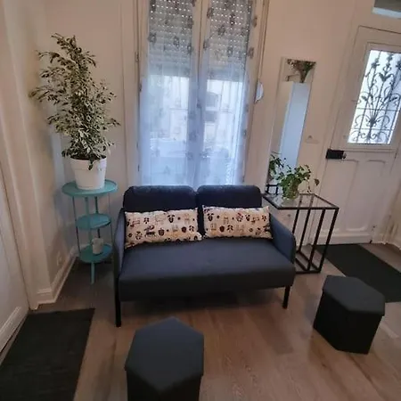 Charmante Maison Proche De Paris Holiday home *